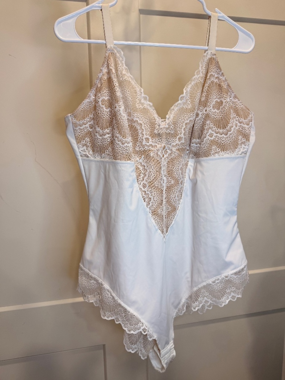 Pinsy shapewear body suit